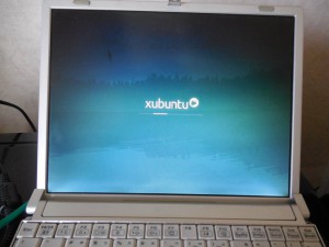 Xubuntu　順調に立ち上がりました。